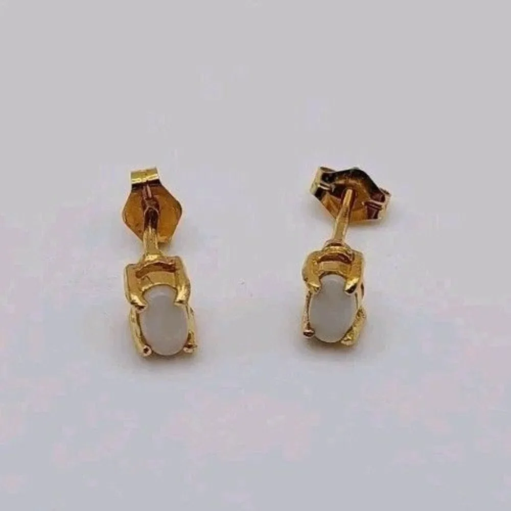 Sterling Silver Gold-Tone Stud Oval White Faux Opal Earrings - Picture 1 of 6